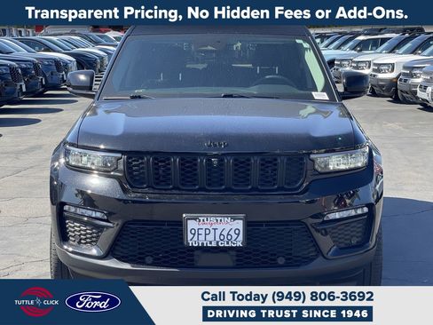 Used 2023 Jeep Grand Cherokee Limited w/ Luxury Tech Group II RWD image 2
