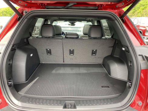 New 2026 Chevrolet Equinox RS w/ Convenience Package III AWD/4WD image 5