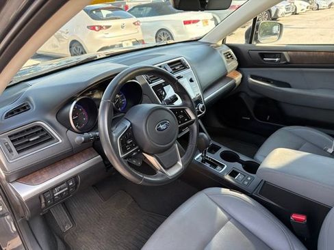 Used 2018 Subaru Outback 2.5i Limited AWD/4WD image 6
