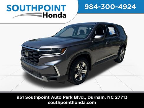 Used 2025 Honda Pilot EX-L image 3