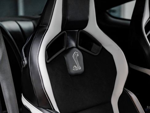 Used 2022 Ford Mustang Shelby GT500 w/ Technology Package image 52