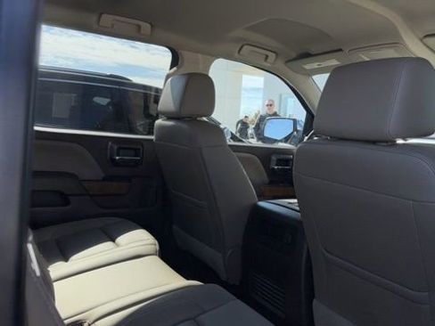 Used 2018 GMC Sierra 1500 SLT image 9