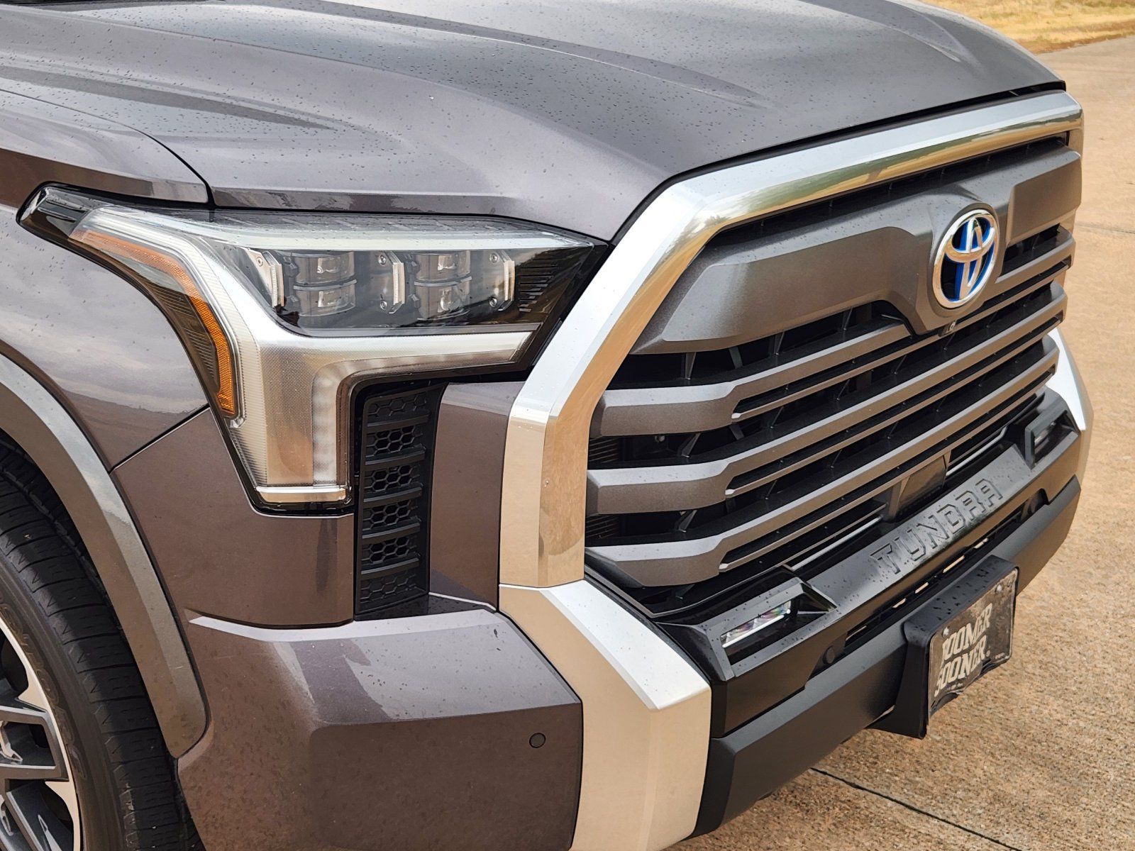 Used 2022 Toyota Tundra Limited AWD/4WD image 12