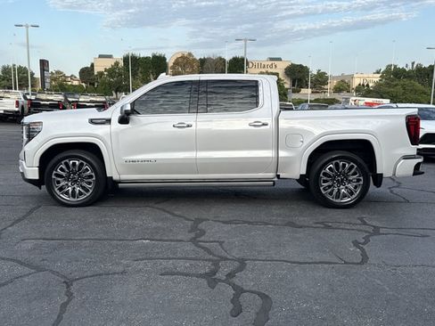 Used 2024 GMC Sierra 1500 Denali Ultimate AWD/4WD image 12
