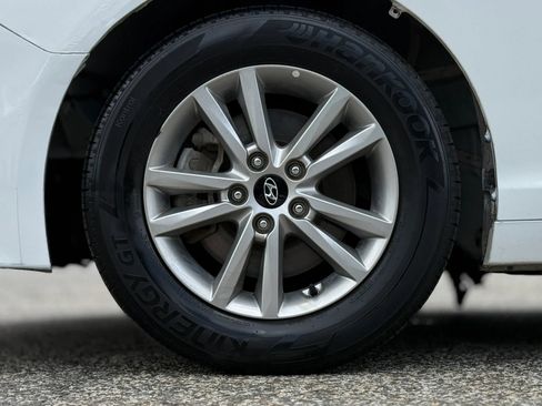 Used 2017 Hyundai Sonata SE FWD image 28