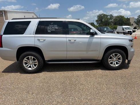 Used 2020 Chevrolet Tahoe LT RWD image 2
