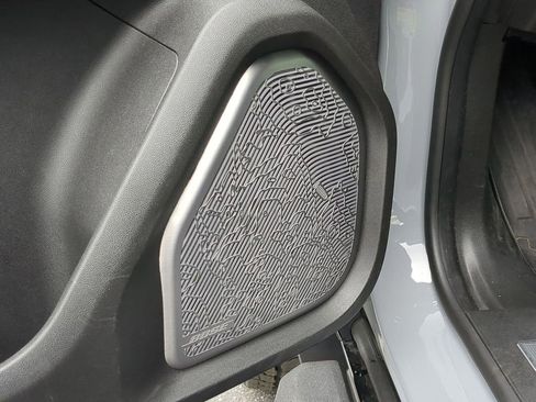 Used 2025 GMC Hummer EV 2X image 30