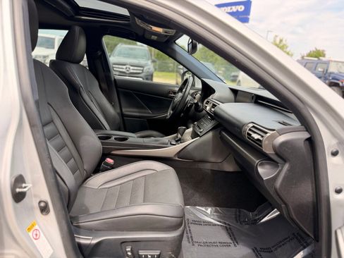 Used 2015 Lexus IS 250 w/ F-Sport Package RWD image 20