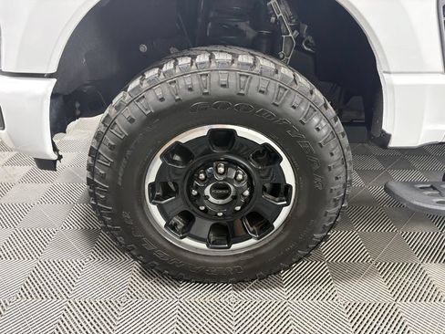 Certified 2025 Ford F250 XLT w/ Black Appearance Package AWD/4WD image 10
