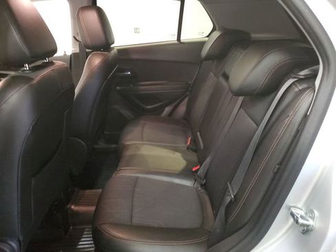 Used 2019 Chevrolet Trax LT w/ LT Convenience Package AWD/4WD image 25