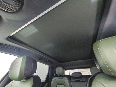 Certified 2024 Porsche Cayenne AWD/4WD image 17
