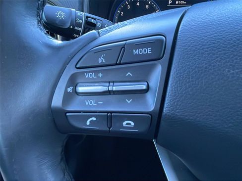 Used 2021 Hyundai Kona Limited image 22