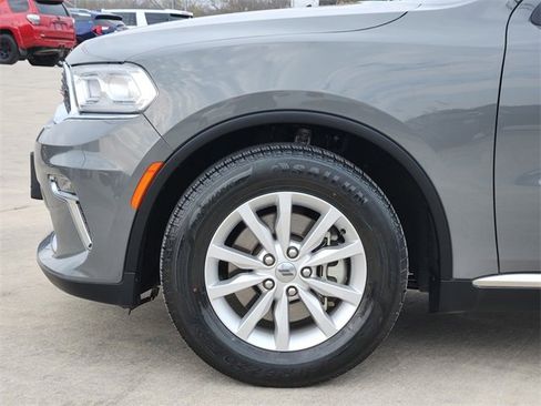 Used 2022 Dodge Durango SXT image 9