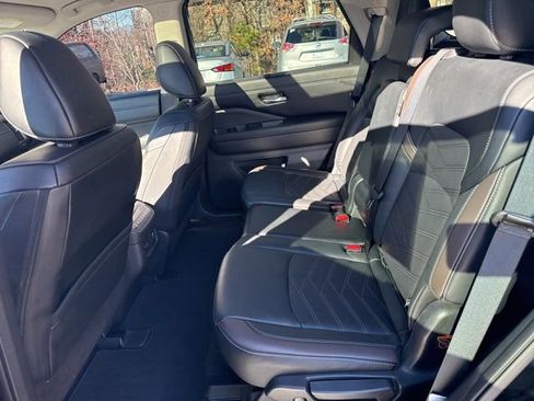 Used 2024 Nissan Pathfinder Platinum w/ Cargo Package image 13