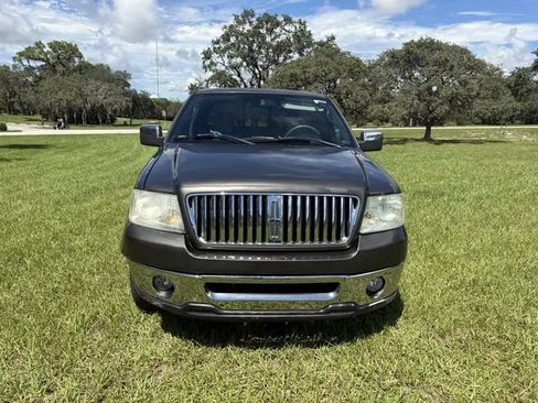 Used 2006 Lincoln Mark LT 2WD image 2