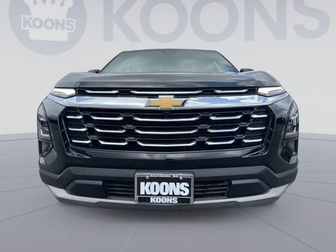 Used 2025 Chevrolet Equinox LT FWD image 11