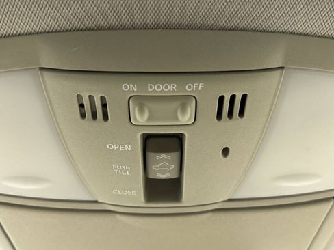 Used 2014 Nissan Murano LE AWD/4WD image 39
