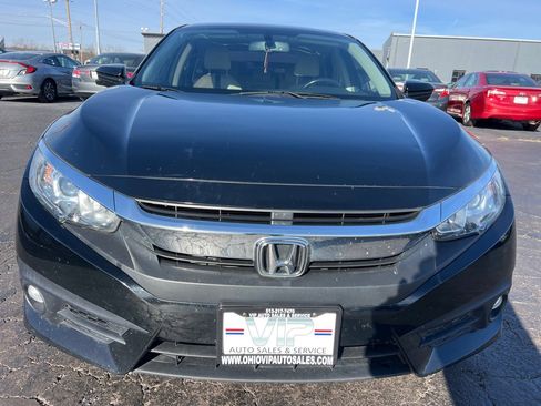 Used 2018 Honda Civic EX-L image 2