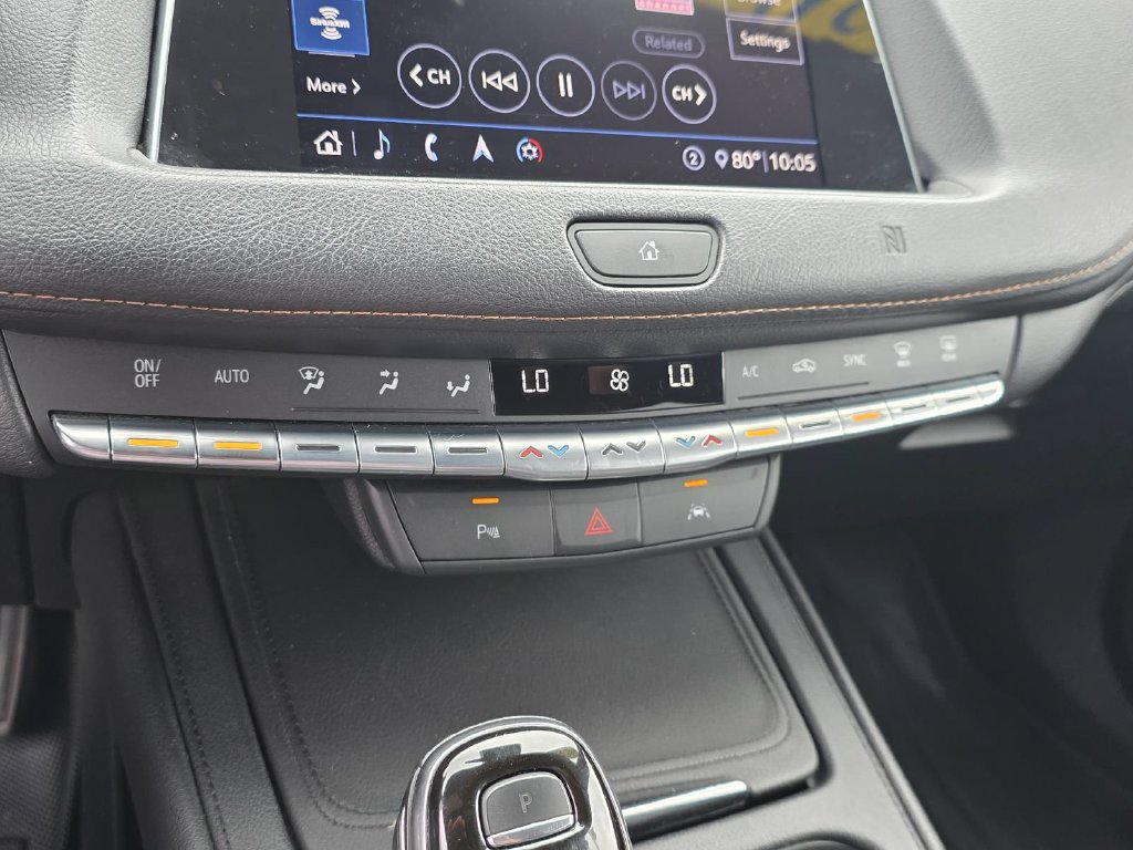 Used 2020 Cadillac XT4 Sport w/ Driver Awareness Package FWD image 23
