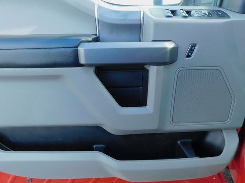 Used 2020 Ford F250 XLT w/ XLT Premium Package image 27