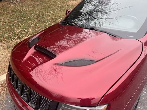 Used 2018 Jeep Grand Cherokee SRT image 86