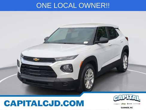 Used 2022 Chevrolet TrailBlazer LS FWD image 1