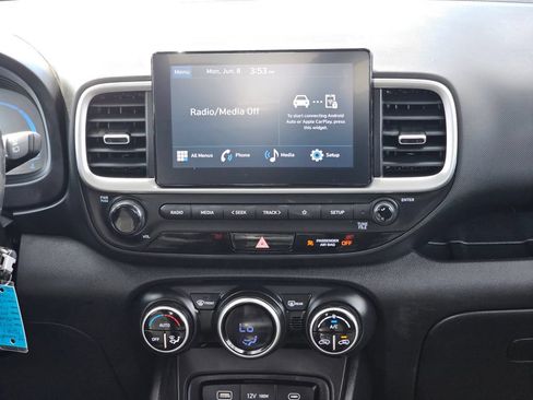 Used 2023 Hyundai Venue SEL w/ Cargo Package FWD image 19
