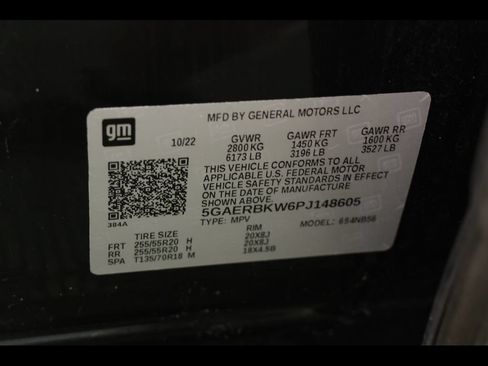 Used 2023 Buick Enclave Essence w/ Sport Touring Edition FWD image 30