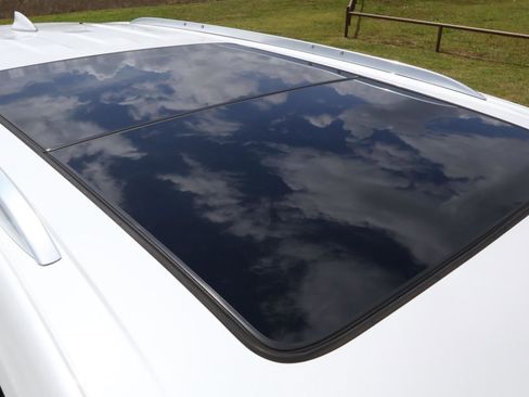 Used 2023 Cadillac XT6 Premium Luxury w/ LPO, Floor Liner Package FWD image 13