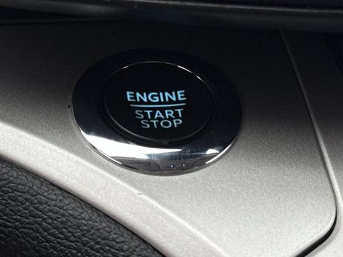 Used 2022 Ford Explorer XLT RWD image 24