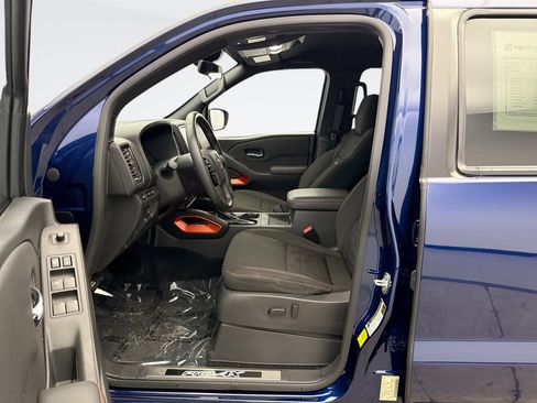 Used 2023 Nissan Frontier PRO-4X w/ Pro Convenience Package image 10