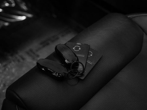 Used 2022 Tesla Model S Plaid image 59