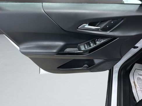 Used 2025 Chevrolet Equinox LT image 59