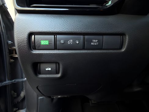 Certified 2024 Nissan Sentra SV w/ All-Weather Package FWD image 15