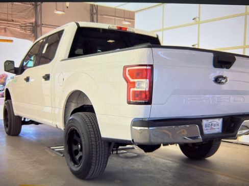 Used 2018 Ford F150 XLT image 8