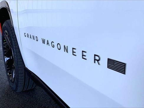 New 2026 Jeep Grand Wagoneer Limited AWD/4WD image 20