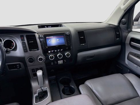 Used 2011 Toyota Sequoia Limited AWD/4WD image 27