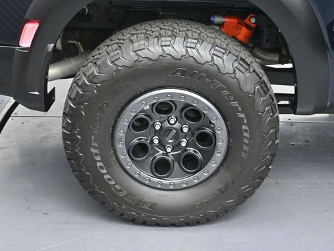 Used 2025 Ford F150 Raptor AWD/4WD image 48