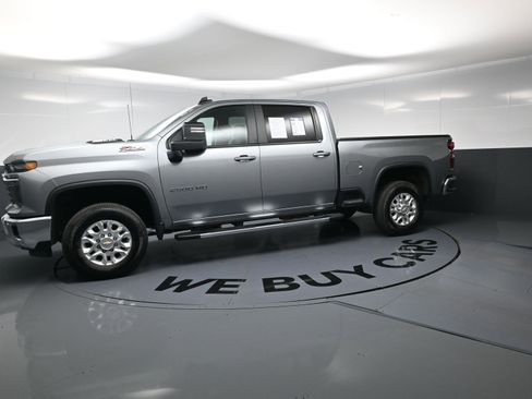 Used 2025 Chevrolet Silverado 2500 LT w/ All Star Edition AWD/4WD image 6