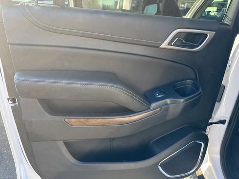 Used 2019 GMC Yukon XL Denali w/ Denali Ultimate Package image 42