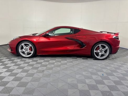 Used 2021 Chevrolet Corvette Stingray Preferred Cpe w/ Engine Appearance Package RWD image 42