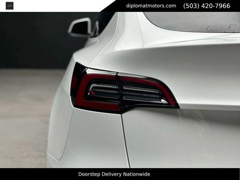 Used 2023 Tesla Model Y Long Range image 14