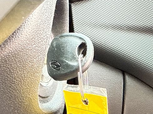 Used 2010 Hyundai Elantra SE FWD image 9