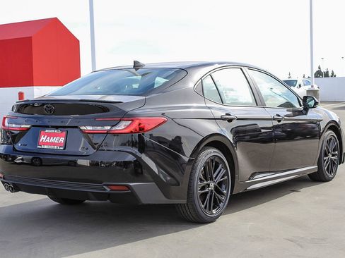 New 2026 Toyota Camry SE FWD image 6