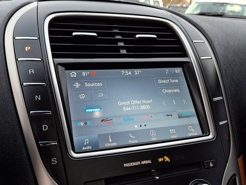 Used 2020 Lincoln Nautilus Reserve image 19