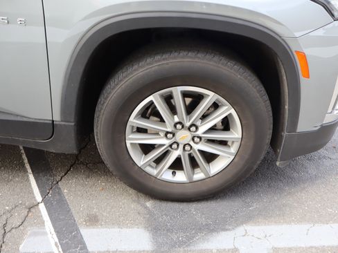 Certified 2023 Chevrolet Traverse LT w/ LPO, Floor Liner Package image 39