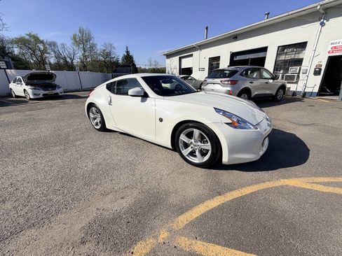 Used 2012 Nissan 370Z Touring RWD image 48