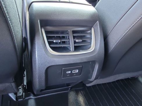 Used 2022 Chevrolet Blazer LT FWD image 20