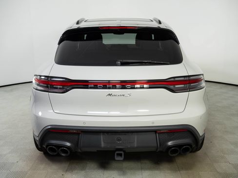 Certified 2024 Porsche Macan S AWD/4WD image 30