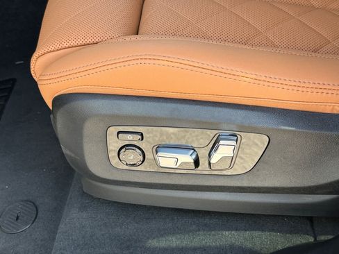 New 2026 BMW X5 xDrive50e w/ Climate Comfort Package AWD/4WD image 13
